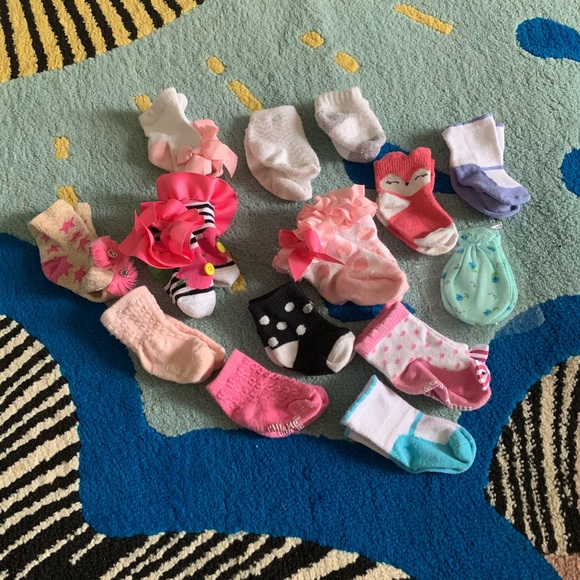 Baby girl 0-3 month clothing bundle - Picture 5 of 10